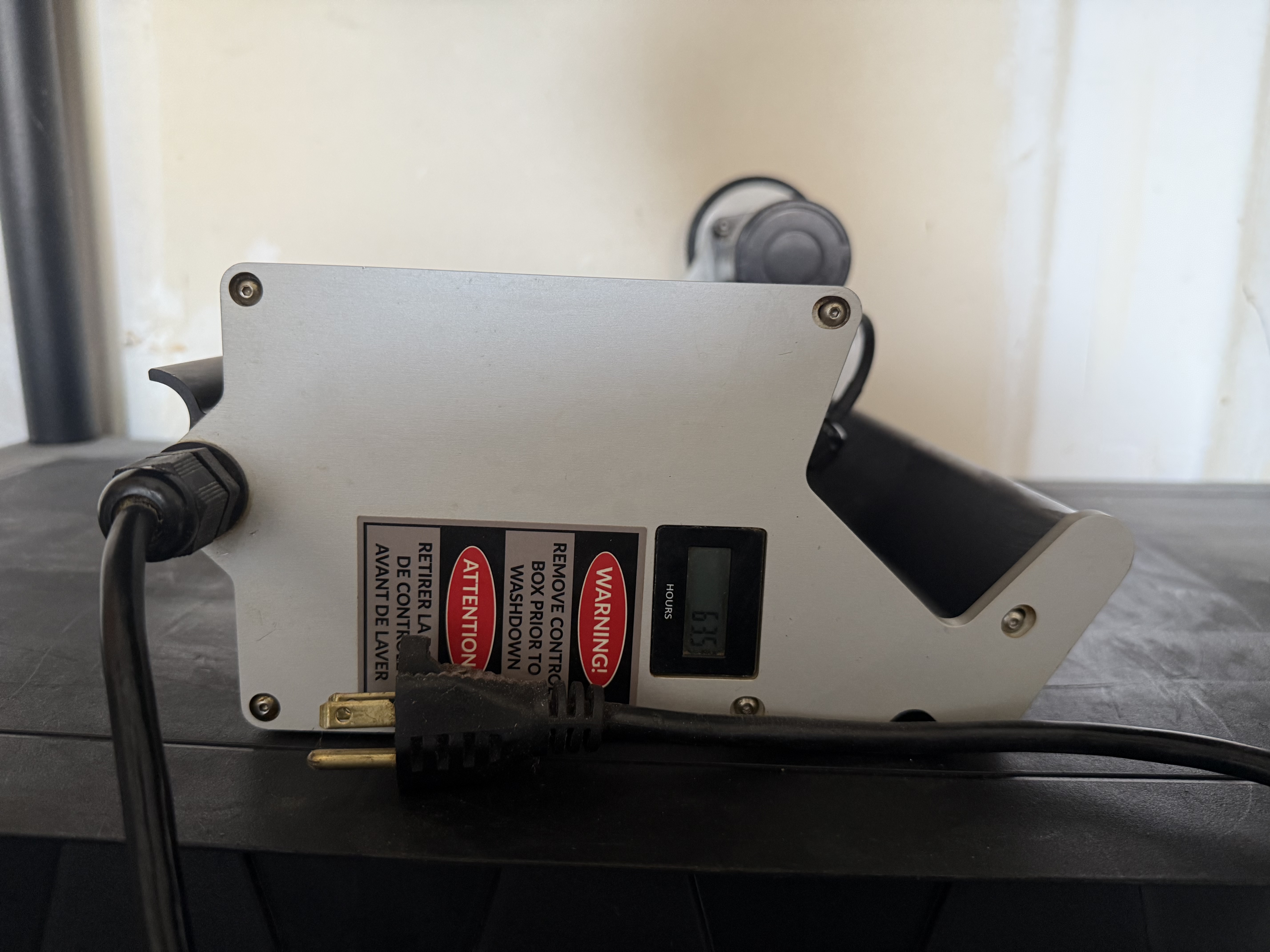 TWISTER T4 with extra tumbler