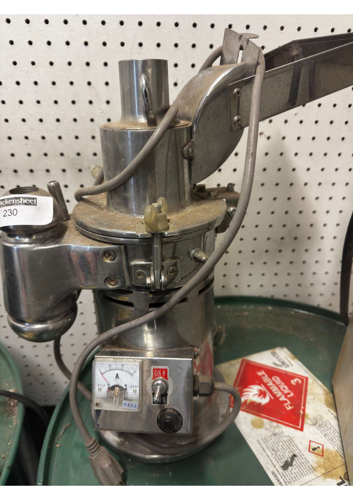 Laboratory Sample Grinder / Pulverizer Mill