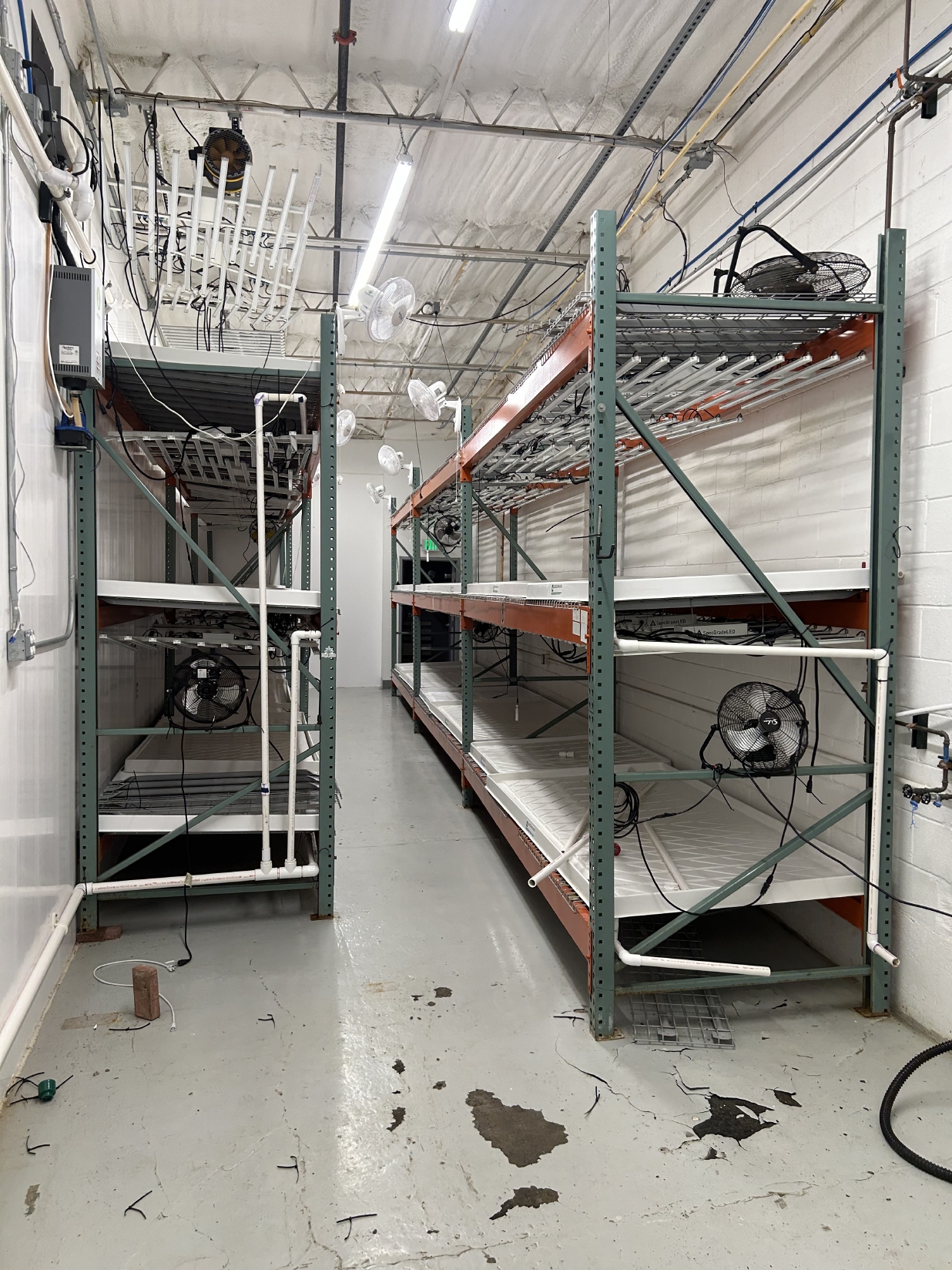 Standard orange/green metal racks 10"(h) x 4"(w) x 12"(l)